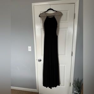 Worn once to a highschool prom